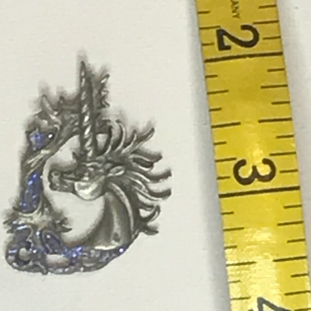 Vintage Pewter Unicorn earrings - Picture 4 of 4